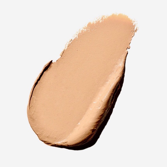 MAC Studio Fix Soft Matte Foundation Stick - Picture 5 of 10